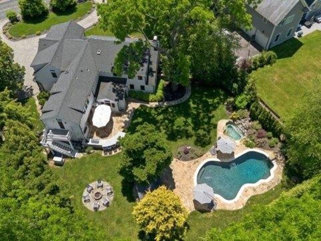 House for sale in Millburn, New Jersey