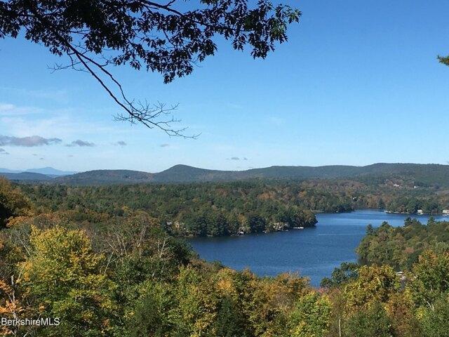 House for sale in Monterey, Berkshire County