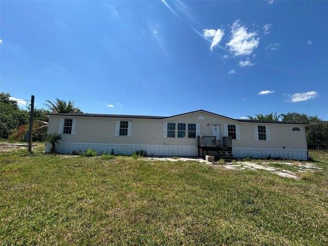 House for sale in Moore Haven, Florida