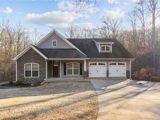 House for sale in Mount Airy, Georgia