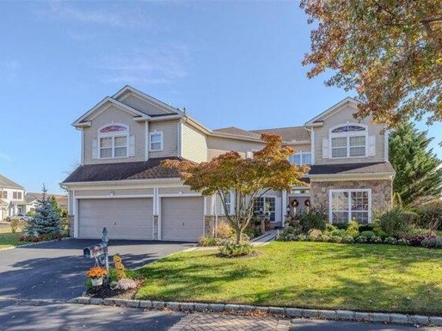 Condo for sale in Mount Sinai