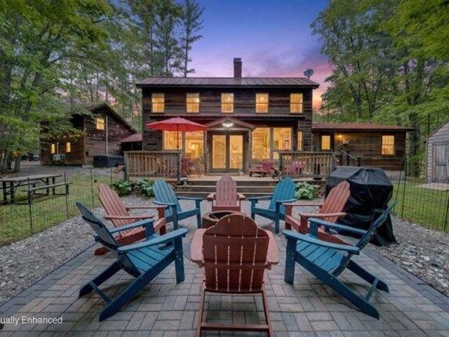 House for sale in Mount Vernon, Maine