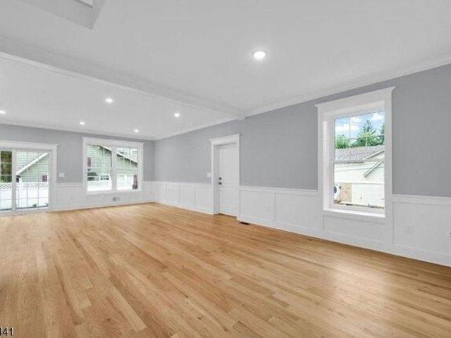 House for sale in Mountainside, New Jersey