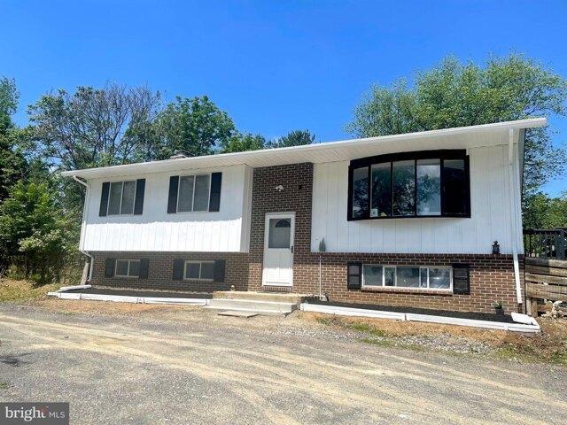 House for sale in New Windsor, Maryland