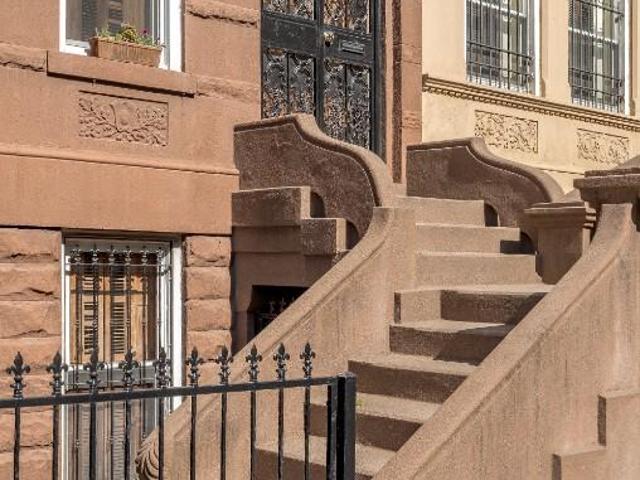 Townhouse for sale in New York