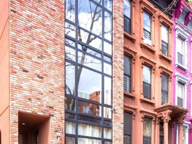 Townhouse for sale in New York