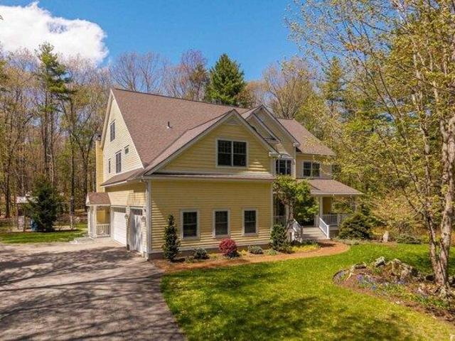 House for sale in New Hampshire