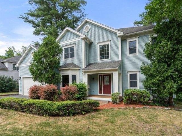 House for sale in Oak Hill, Newton