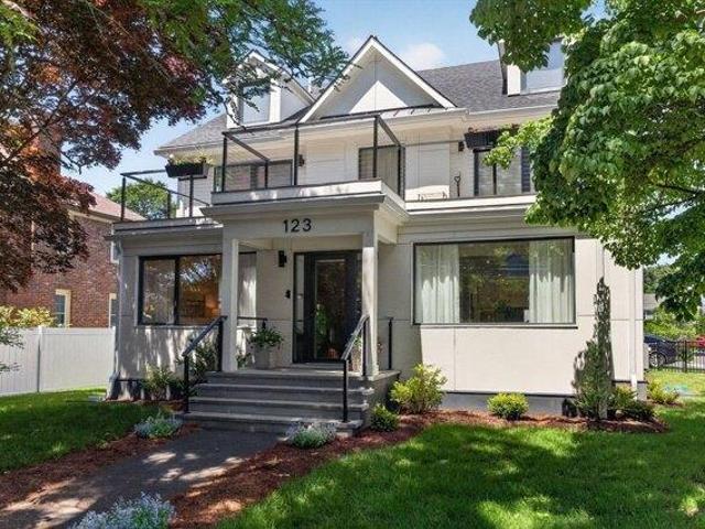 Condo for sale in Auburndale, Massachusetts