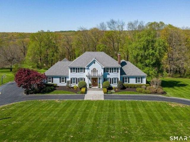 House for sale in Newtown, Connecticut