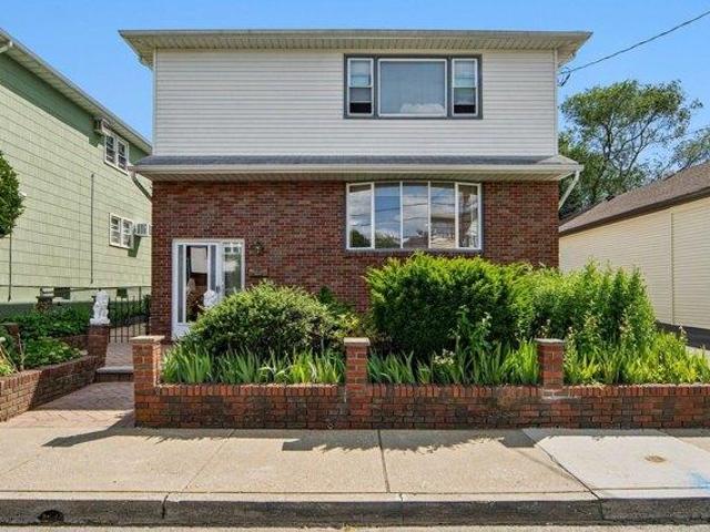 House for sale in North Arlington, New Jersey