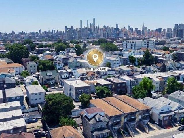 House for sale in Hudson, New Jersey
