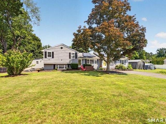 House for sale in North Haven, Connecticut