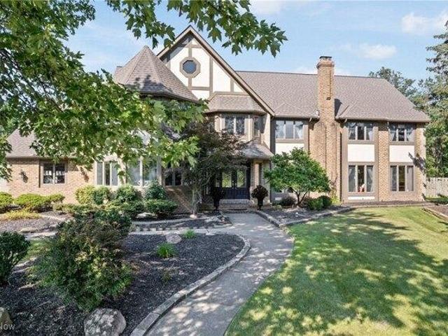 House for sale in Hinckley, Ohio