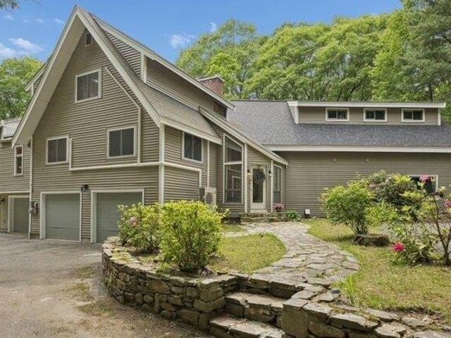House for sale in Northborough, Massachusetts