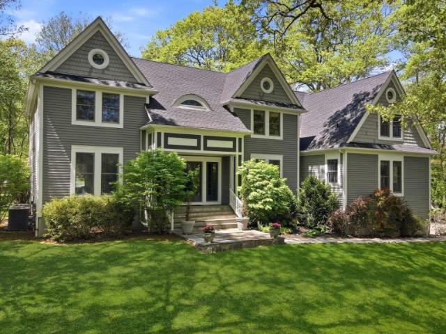 House for sale in Pound Ridge, New York