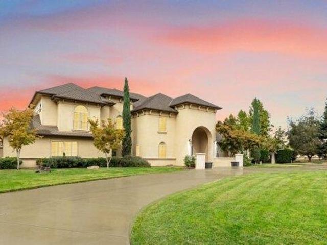 House for sale in Oakdale, California