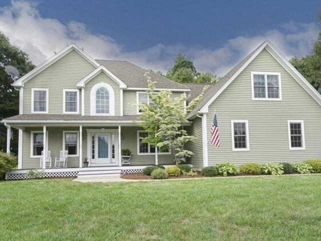 House for sale in New Braintree, Massachusetts