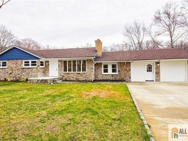 House for sale in Cliffwood, New Jersey