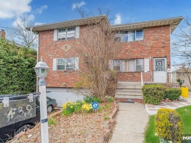 House for sale in Palisades Park, New Jersey