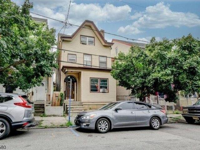 House for sale in Paterson, Passaic County