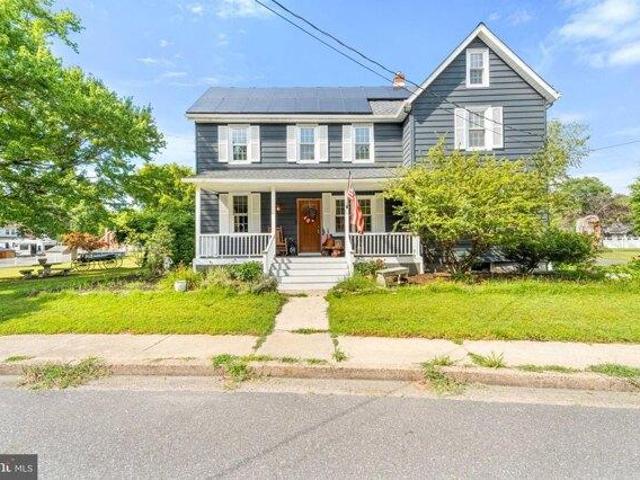 House for sale in Deepwater, New Jersey