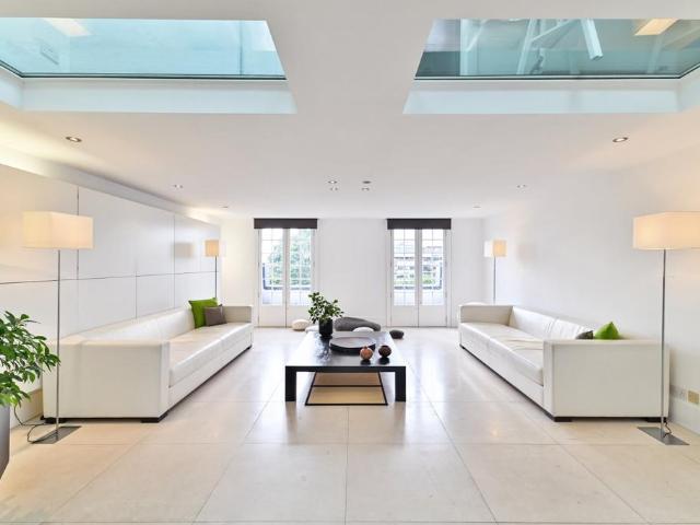 Flat for sale in South Kensington, Greater London