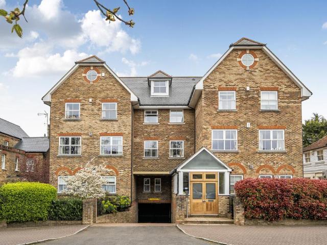 Flat for sale in Chislehurst, Greater London