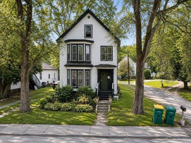 House for sale in Babbatasset Village, Pepperell