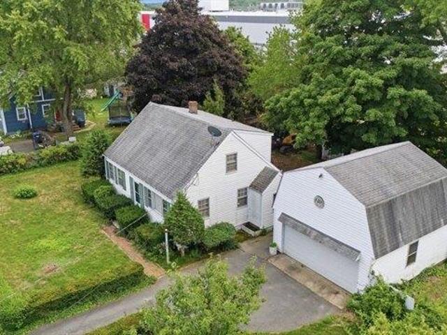 House for sale in Plainville, Massachusetts