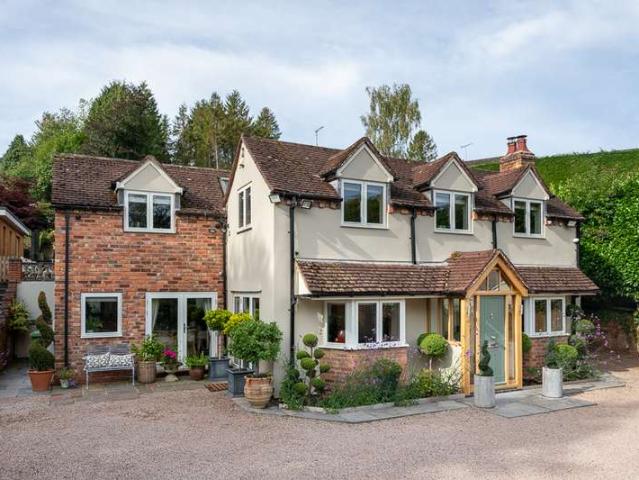 Property for sale in Drayton, Rushock