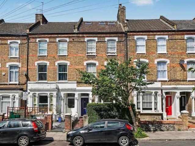 Property for sale in Finsbury Park, Greater London