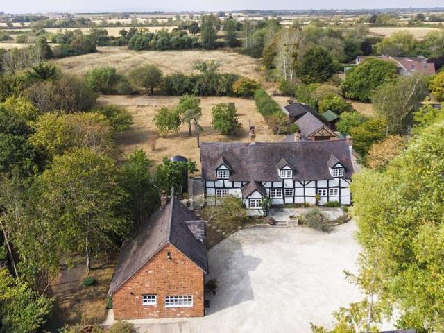 Property for sale in Crookhill, Worcestershire