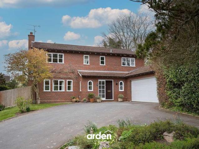 Property for sale in Bromsgrove, Worcestershire