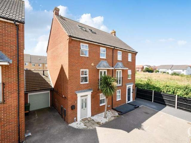 Property for sale in Minster-on-Sea, Oad Street