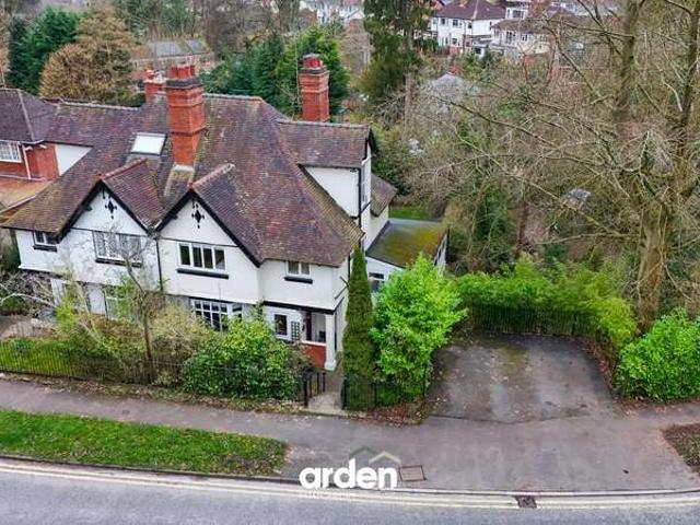 Property for sale in Bromsgrove, Worcestershire