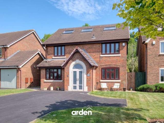 Property for sale in Bromsgrove