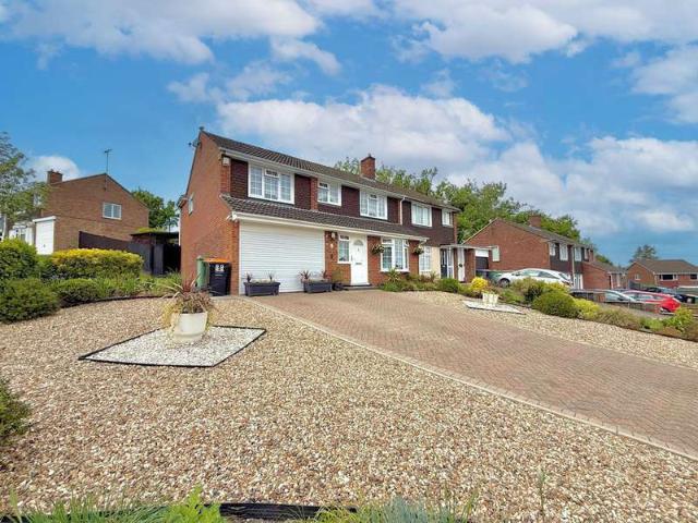 Property for sale in California, Dunstable