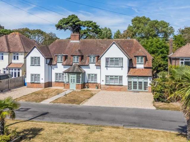 Property for sale in Felpham, Clapham