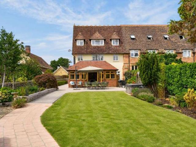 Property for sale in South Leigh, Black Bourton