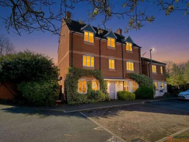 Property for sale in Syston, Charnwood