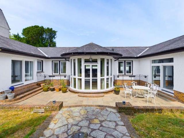 Property for sale in Mount Wise