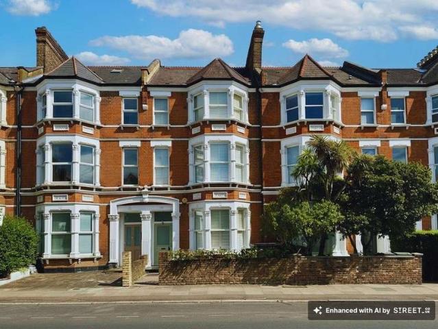 Property for sale in Stroud Green, Greater London