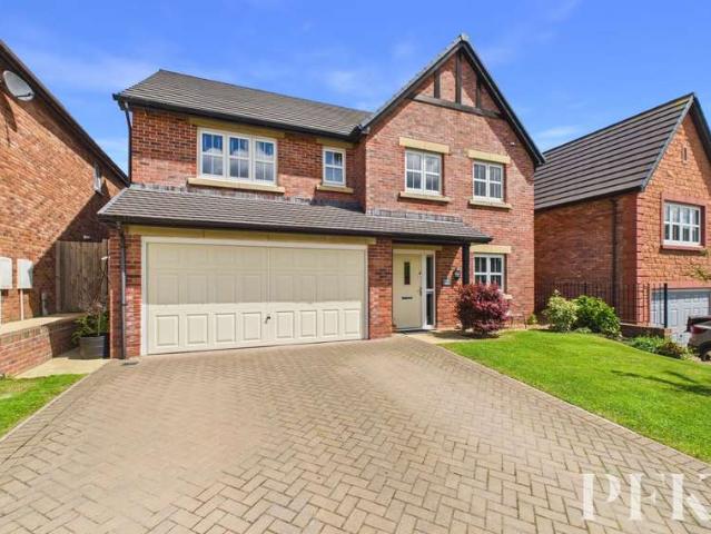 Property for sale in Fell Lane