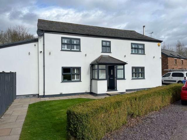 Property for sale in Cuerdley, Warrington