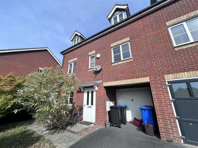Property for rent in West Dumpton, Acol
