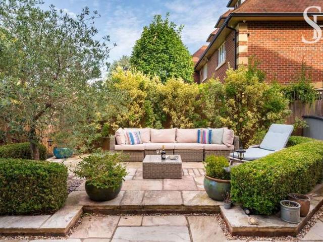Property for sale in Harcourt Hill, Dromore