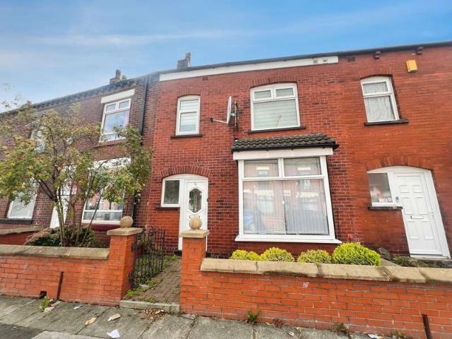 Property for sale in Tonge Fold, Bolton
