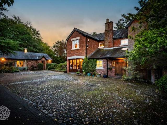 Property for sale in Lingley Green, Warrington