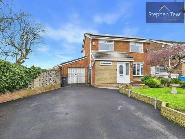 Property for sale in Staining, Lancashire